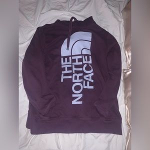 The North Face Women’s Half Dome Pullover Hoodie